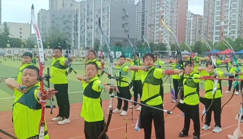 南鄭區(qū)胡家營鎮(zhèn)中心小學(xué)在漢中市青少年射箭錦標(biāo)賽中再創(chuàng)佳績