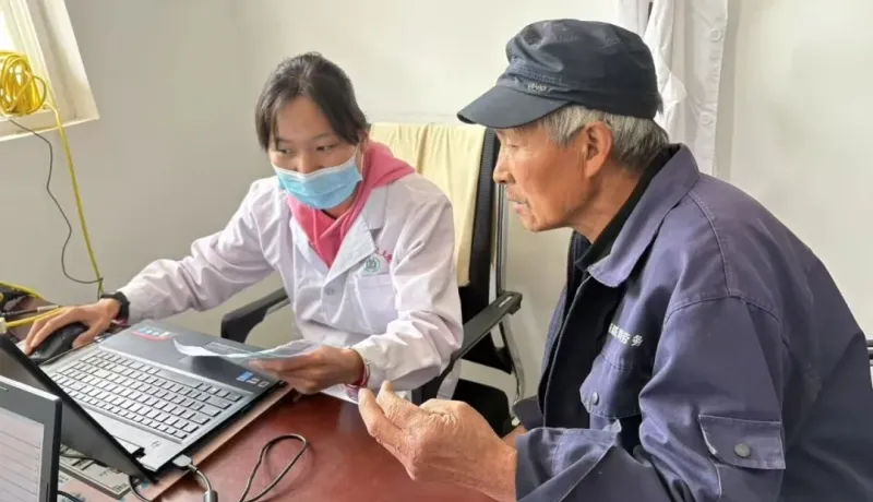 洛南縣保安鎮(zhèn)衛(wèi)生院：把專業(yè)健康關(guān)懷送到老年群眾身邊