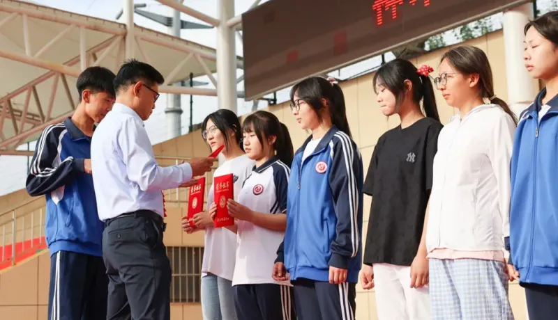 神木市職業(yè)技術(shù)教育中心組織開展2026年 “新時代好少年”評選活動